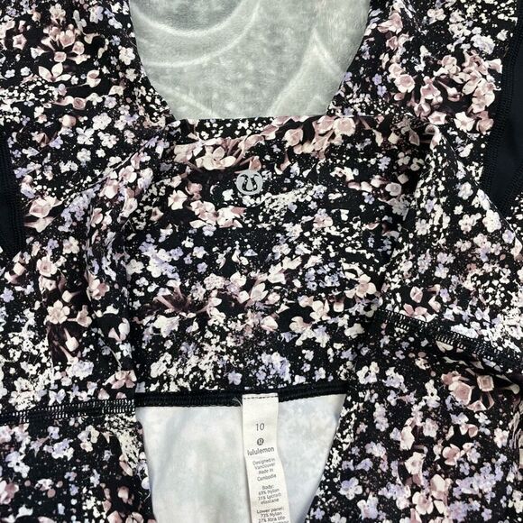 Womens Lululemon Wunder Under Crop II - Picture 6 of 6